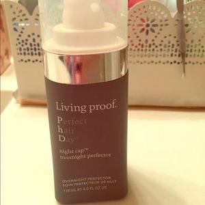 LIVING PROOF perfect hair day. NIGHT CAP